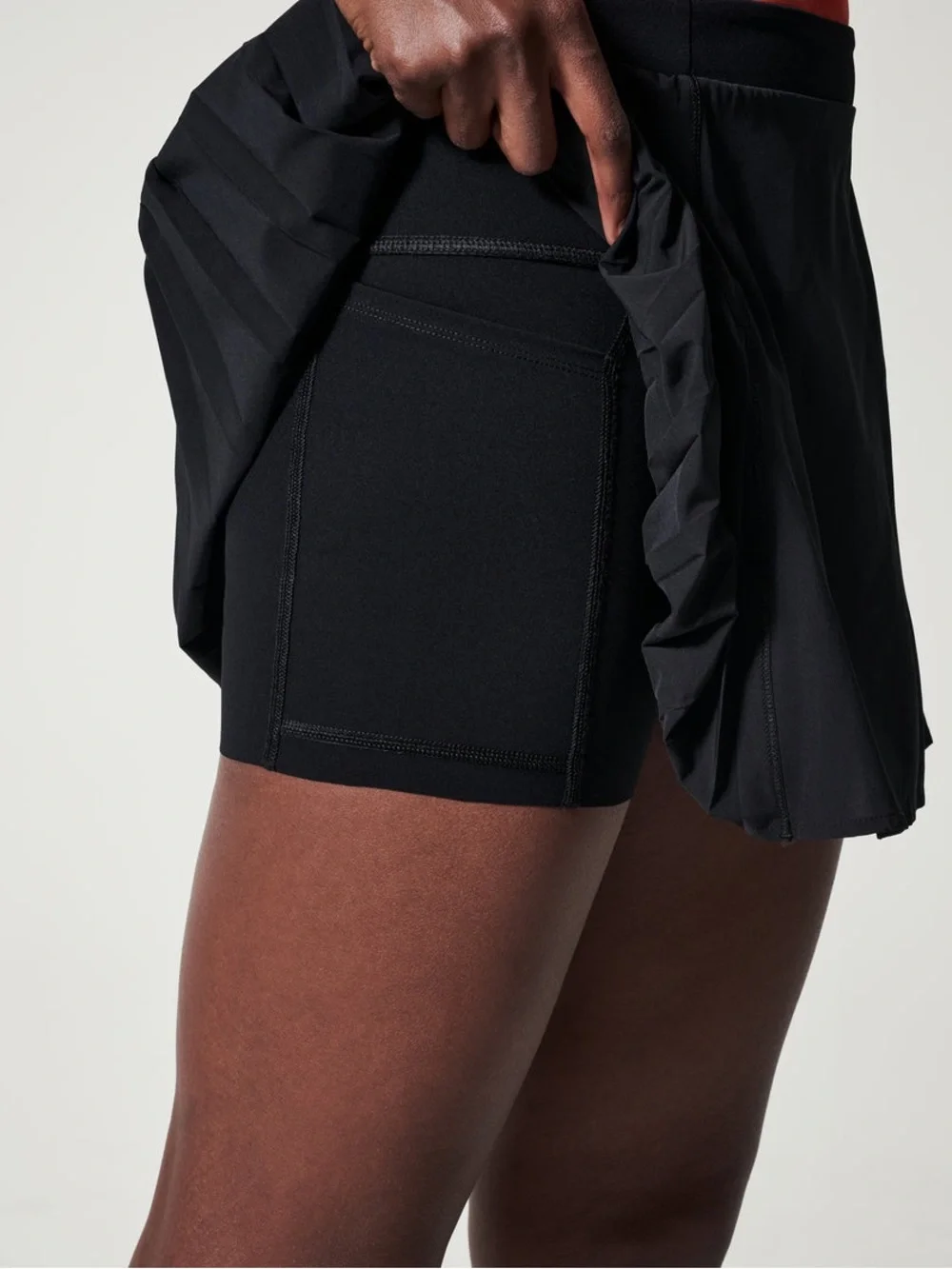 SPANX: THE GET MOVING PLEATED SKORT, 14" - VERY BLACK - Picture 2 of 11